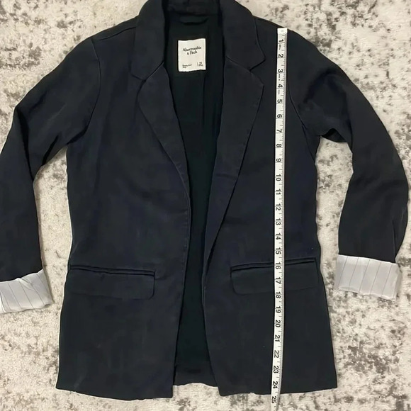 Abercrombie & Fitch The Drapey Blazer - Picture 6 of 15